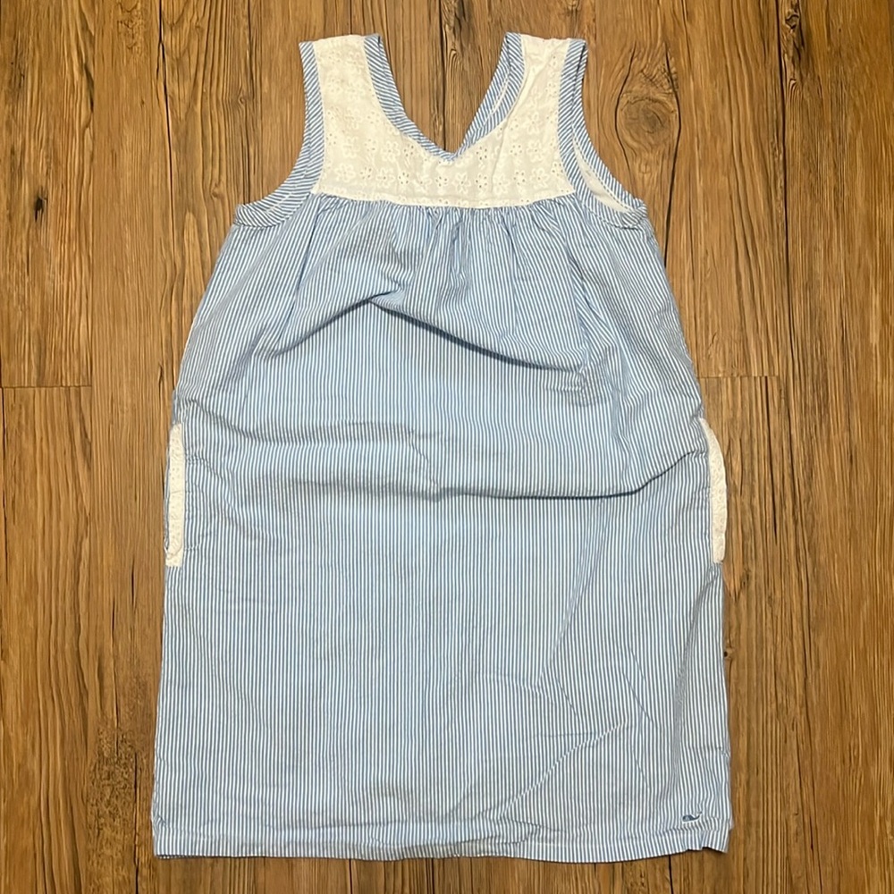 Vineyard Vines - girls seersucker dress - size 12